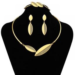 Dubai Fashion Elegant Jewelry Leaf Shape Pendant Earrings Set Charm Minimalist Style Birthday Party Banquet Gift Free Shipping