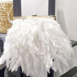 2023 Luxury Fashion Women's Bag Ostrich Fur Feather Tassel Evening Bags Ladies Day Clutches Party Wedding Purses Chain Handbag