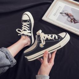 2023 Women's Casual Sneakers Summer Mules For Women Canvas Shoes Flat Ladies Backless Lace Up Slip On White Black Female Laofers