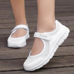 2021 Summer Women Casual Shoes Soft Portable Sneakers Walking Flat Shoes For Women Slip On Soles Breathable White Sneakers Shoes