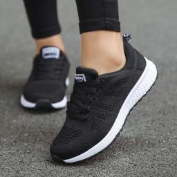 Women Casual Shoes Summer Breathable Mesh Flat Walking Vulcanized Shoes White Sneakers Tenis Feminino Lace Up Gym Sport Shoes