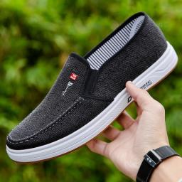 Men's Shoes Are Breathable And Light Old Beijing Cloth Shoes Men's Low Top Canvas Shoes And Lazy Work Shoes 2022