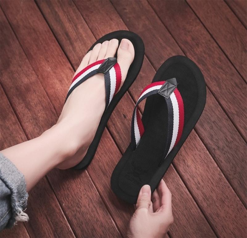 2023 Indoor And Outdoor Men's Slippers Summer Flip Flops Man Slippers Fashion Beach Casual Shoes Slippers Male Slides Zapatos