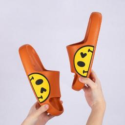 Smiley Face Slippers For Women Summer Cute Slides Couples Family Home Shoes EVA Thick Sole Bathroom Slippers Men Chaussure Femme