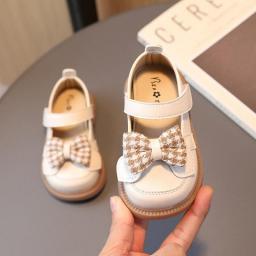 2023 Baby Girls Leather Shoes Spring And Autumn Soft Bottom Princess Simple Casual Versatile Kids Fashion Baby First Walker Shoe