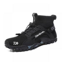 Daiwa Fishing Shoes Sport Anti-Slip Men Outdoor Climbing Camping Plus Size Mesh Breathable Sneakers Wading Hiking Shoes