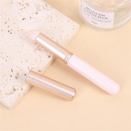 Portable Round Head Lip Brush Professional Mini Concealer Smudge Brush With Cover For Women Girl Makeup Gifts