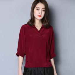 Loose Large Size Five-point Sleeve Shirt Female Fashion Bat Sleeve V-neck Solid Color Simple Style Pullover Blouses Women Spring