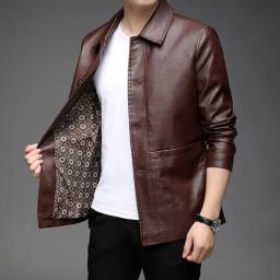 Top Grade New Brand Designer Casual Fashion Brown Faux Pu Fashion Leather Jacket Men Biker Classic Coats Mens Clothing 2023