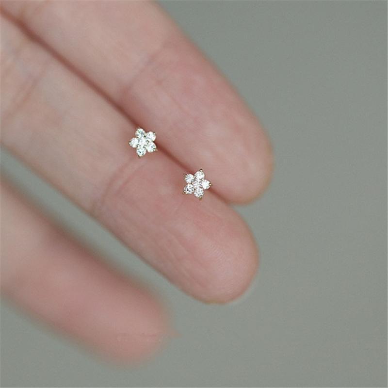 925 Sterling Silver Plated 14k Gold Pavé Crystal Five-pointed Star Earrings Women Simple Fashion Wedding Jewelry Accessories