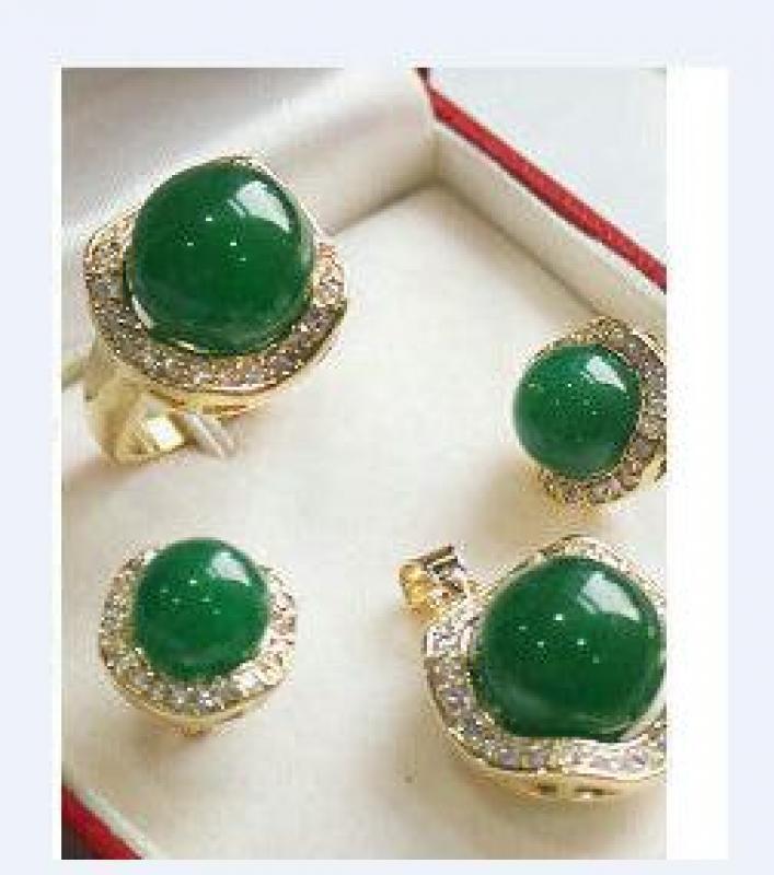 Prett Lovely Women's Wedding Wholesale 10*14MM Natural green gem  Pendant Earring Ring Jewellery set new-jewelry
