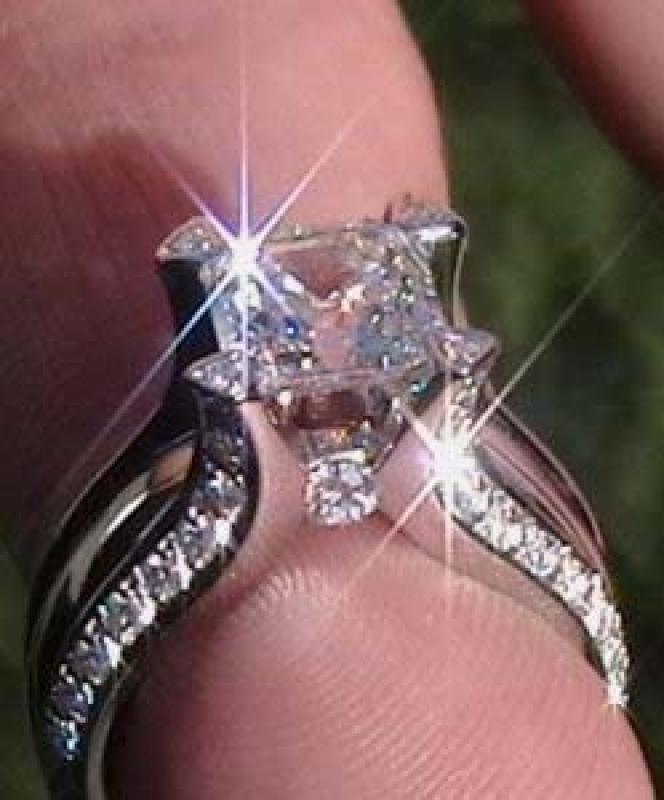 Exquisite Fashion Silver Color Engagement Rings for Women Fashion White Zircon Stones Ring Anniversary Bridal Wedding Jewelry