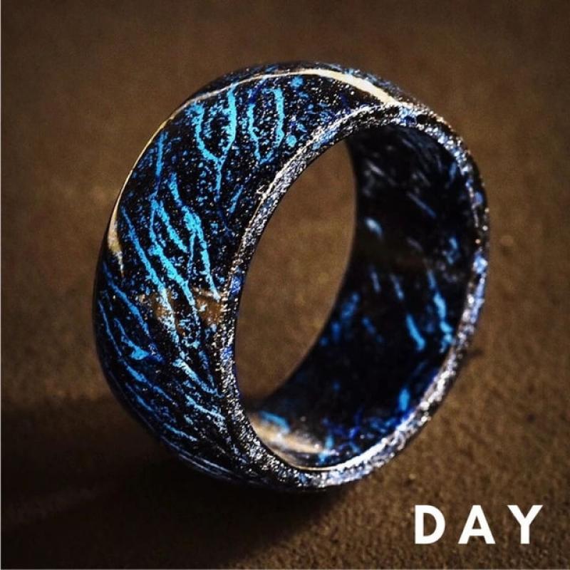 2021 New Store for Good Reputation Fashion Colorful Luminous Silicone  Jewelry Glow In The Dark Finger Ring