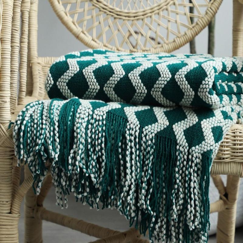 Battilo Blankets Bohemian Throw Blanket Bed Plaid Knit Throw With Tassel Blanket for Sofa Bedspread On The Bed Spring Decor