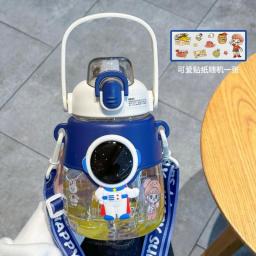 Cute Girl Water Bottle With Straw Astronaut Children Space Bottle Plastics Kawaii Cartoon Portable Large-Capacity Water Bottle