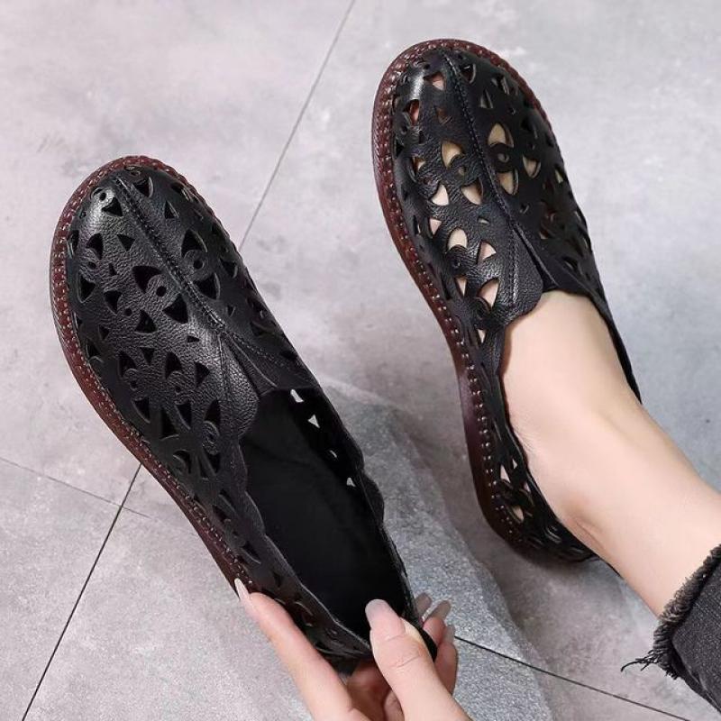 Women's Sandals 2023 Summer Loafers Hollow Floral Casual Outdoor Women's Flat Shoes Soft Sole Comfort Slip on Shoes for Women