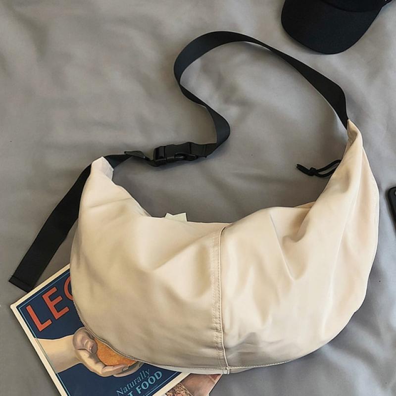Crossbody Bags Large Capacity Ladies Handbags Nylon Fashion Portable Casual Simple Elegant Personality for Weekend Vacation
