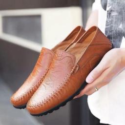 Men Casual Shoes Luxury Brand Leather Mens Loafers Moccasins Breathable Slip On Black Driving Shoes Plus Size 37-46