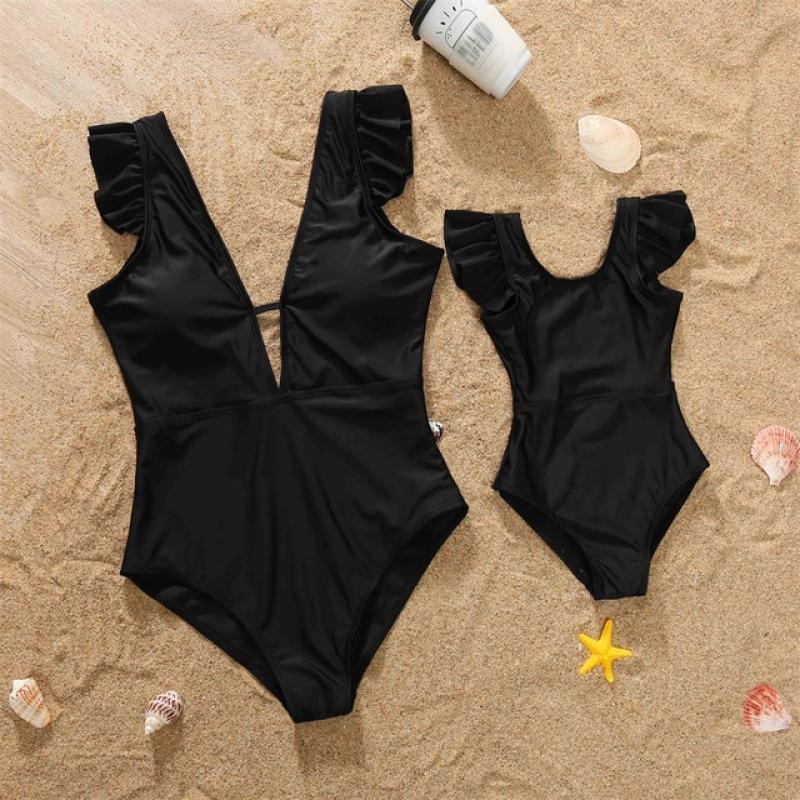 V-Neck Mother Daughter Bikini Swimsuits Family Set Ruffled Mommy and Me Matching Swimwear Mom Baby Women Girls Beachwear Clothes