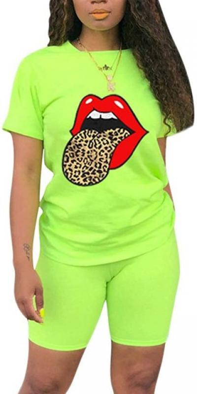 Womens 2 Pieces Sports Outfit Tracksuit Sequin Lips&Butterfly Print Top and Short Pants with Pocket Sweatsuit Set Female Outfits