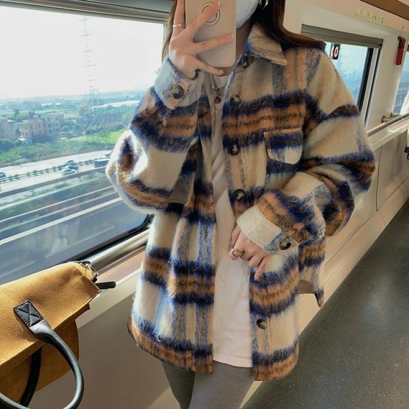 Plaid woolen shirt coat women's spring and winter 2022 new loose and versatile retro medium length woolen coat trend