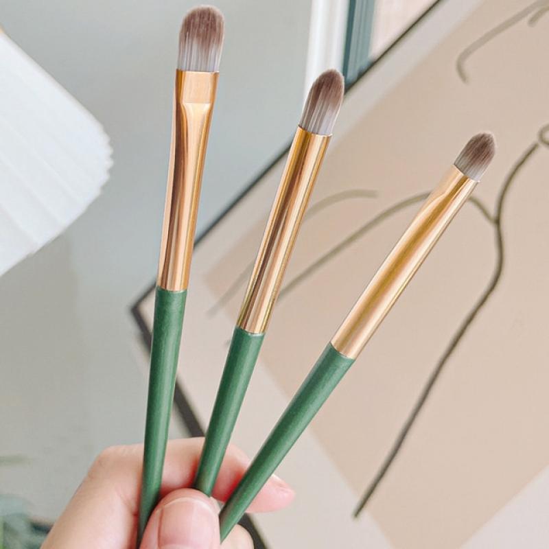 3pcs Makeup Brush Set Eyeshadow Brush Soft Mini Size Blusher Concealer Brushes Portable Cosmetic Applicators Foundation Brush
