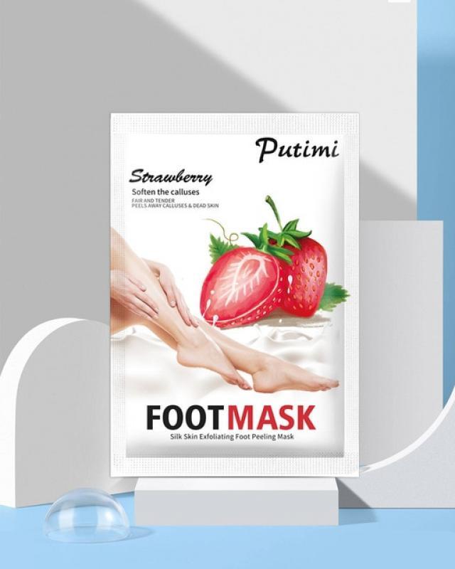 1Pair Strawberry Foot Masks Pedicure Socks Exfoliation Scrub for Feet Mask Remove Dead Skin Heels Foot Peeling Mask For Foot Spa