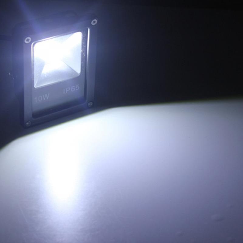 10W 20W 30W 50W DC12V LED Flood Light Red/Green/Bulb/Yellow/Warm White/Cold White/RGB Landscape Outdoor Floodlight Free shipping
