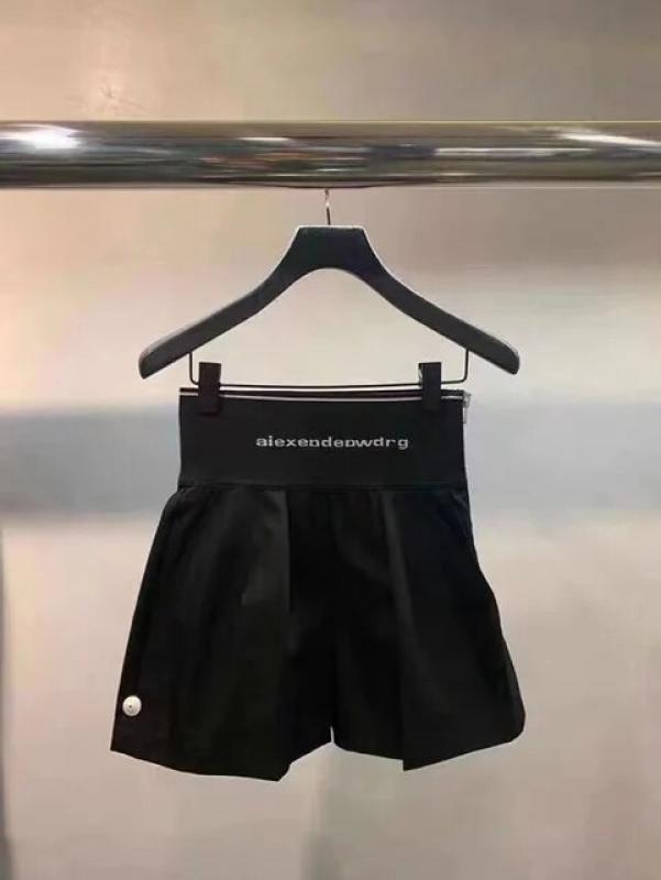 2023ss Fashion Brand New Female Casual Shorts with High Waist Rubber Band Letters Black Thin and Versatile