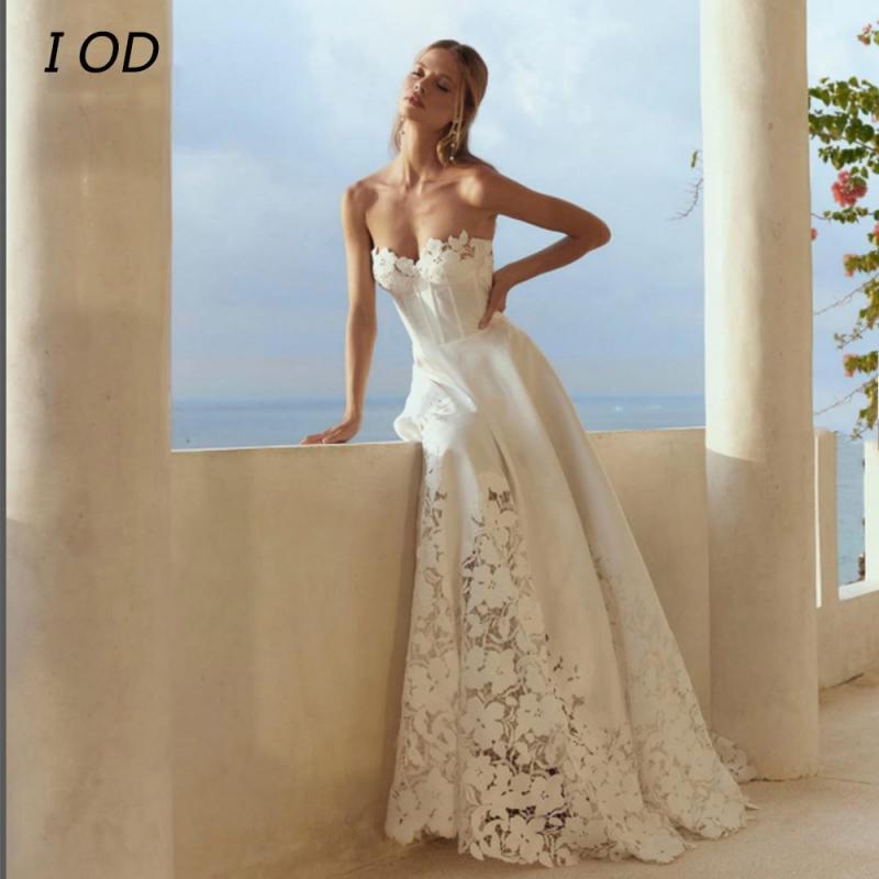 I OD Modern Sweetheart Wedding Dress Elegant Sleeveless Lace Appliques Flowers Illusion Button Bridal Gown Vestidos De Novia New