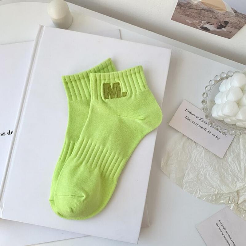 Fashion Women Socks 2023 New Colorful Letter Embroidery Short Socks Lady Breathable Cotton White Sports Socks Girls Absorb Sweat