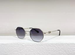 High Quality Women's Sunglasses Classic Sunglasses Titanium Alloy Frame Brand Designer With Chain