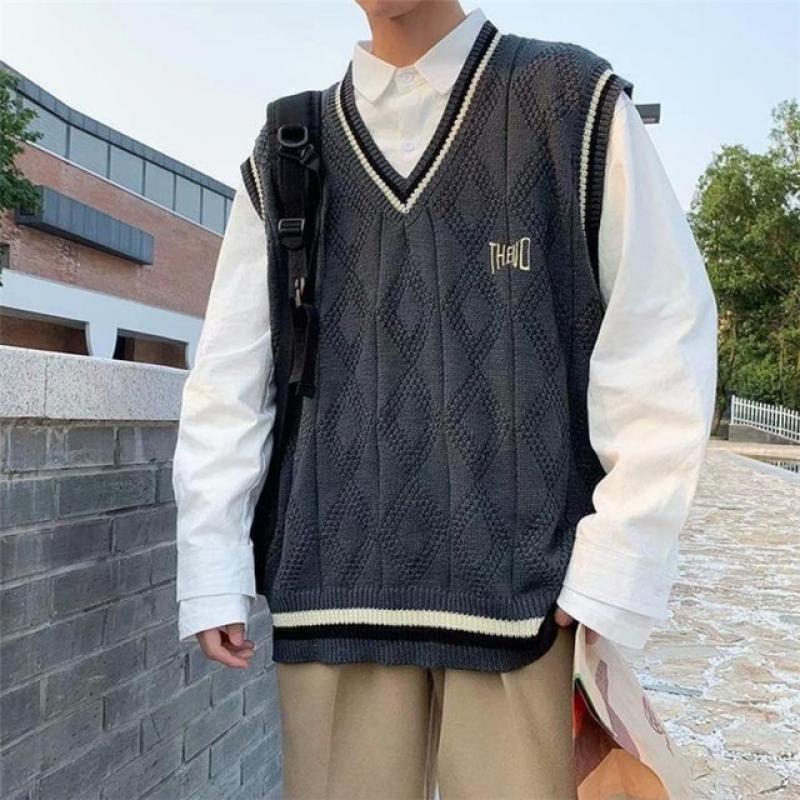 Sweater Vest Men Fashion Streetwear Trendy V-neck Solid Color Loose Sleeveless Vest Pullover Men's Knitwear 2021 Autumn